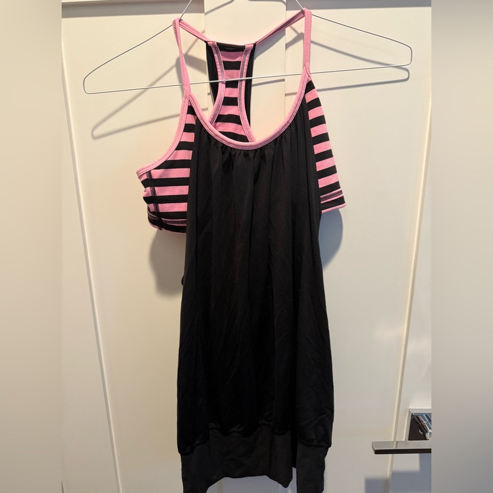 Lululemon athletic top